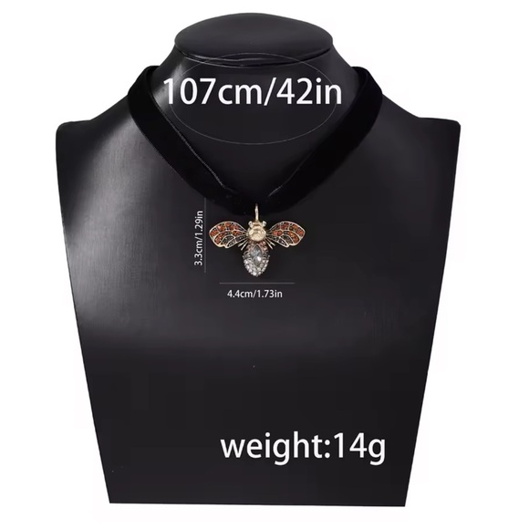 Vintage Bee Black Velvet Choker Necklace - Picture 5 of 6